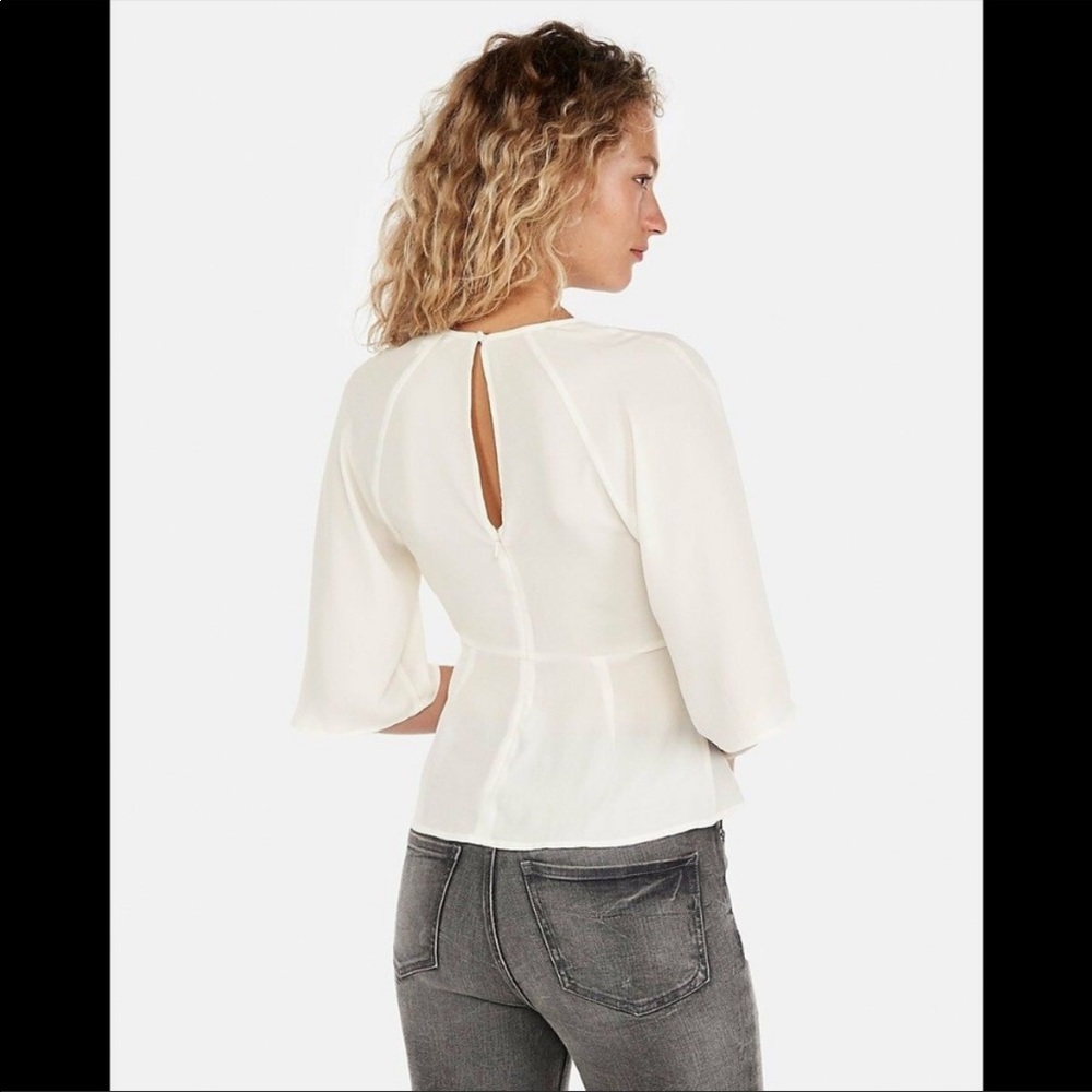 Express Flutter Sleeve Blouse in Ivory XS - Picture 5 of 8